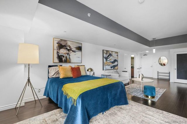 875 G St 512, San Diego, CA 92101