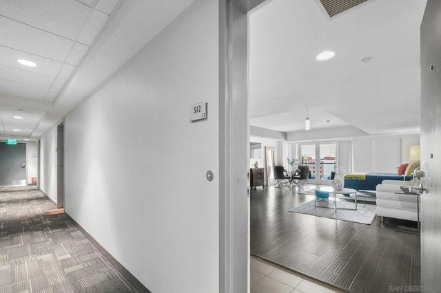 875 G St 512, San Diego, CA 92101