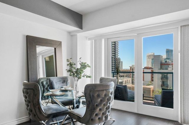 875 G St 512, San Diego, CA 92101