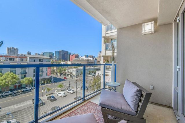 875 G St 512, San Diego, CA 92101