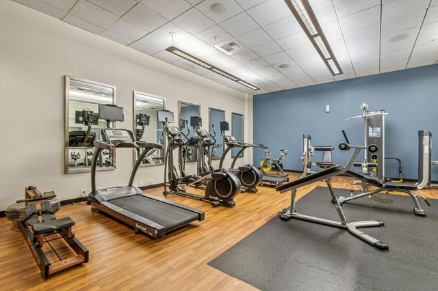 875 G St 512, San Diego, CA 92101