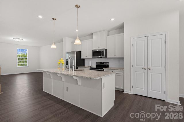 1409 May Apple Drive, Matthews, NC 28104