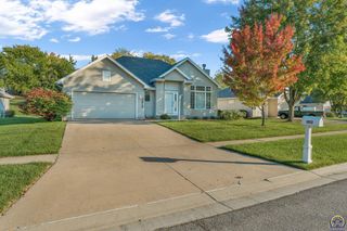 3912 SW Stonybrook DR, Topeka, KS 66610