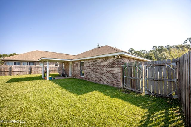13719 Fox Hill Drive, Gulfport, MS 39503
