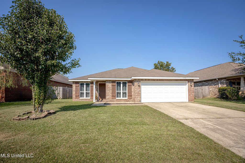 13719 Fox Hill Drive, Gulfport, MS 39503