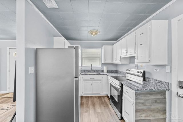 4516 E Montclair Rd, Pensacola, FL 32505
