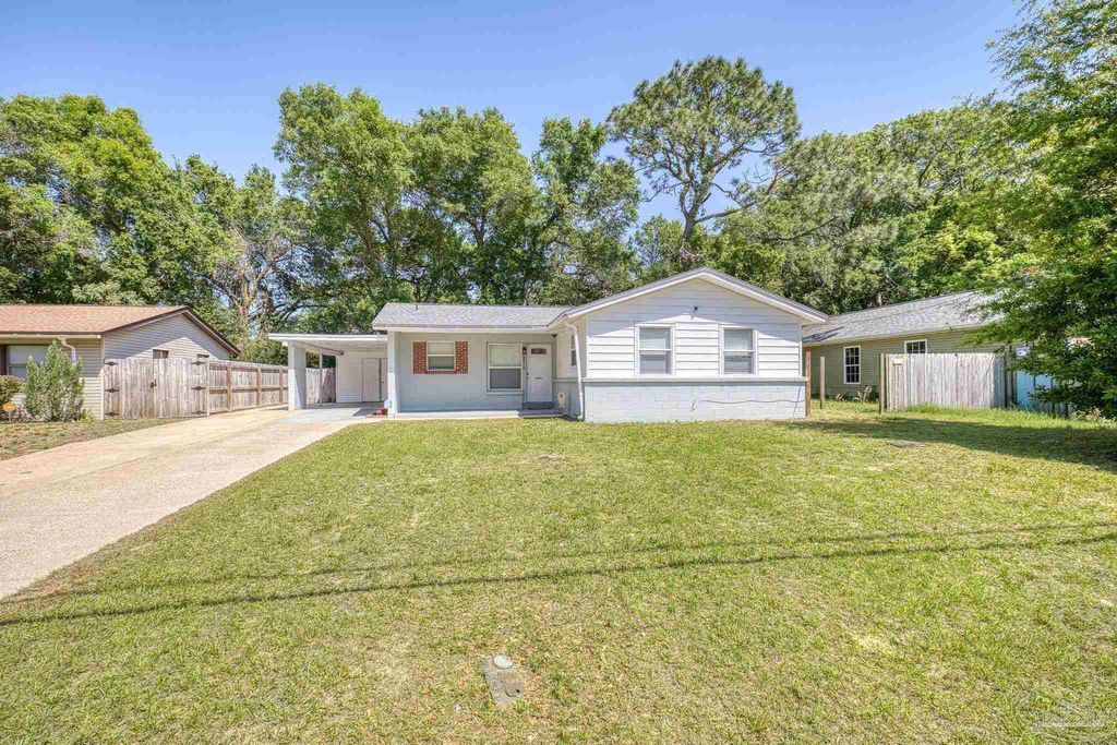 4516 E Montclair Rd, Pensacola, FL 32505
