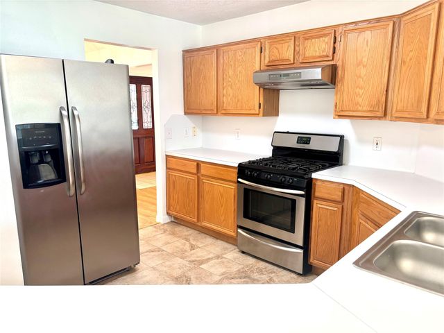 2118 Westminister Street, Pearland, TX 77581