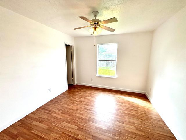 2118 Westminister Street, Pearland, TX 77581