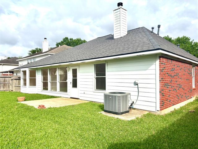 2118 Westminister Street, Pearland, TX 77581