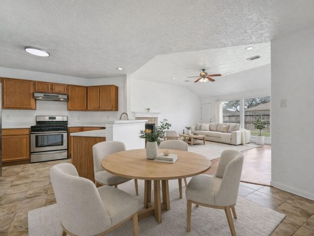 2118 Westminister Street, Pearland, TX 77581