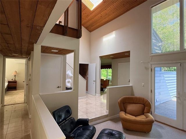 917 E 1264 Road, Lawrence, KS 66047