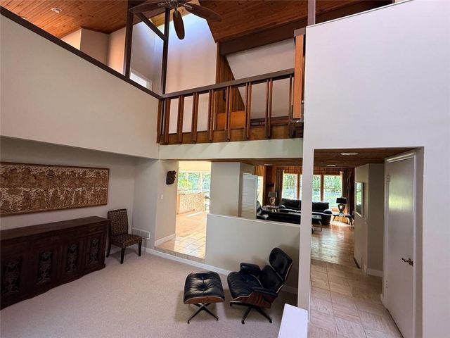 917 E 1264 Road, Lawrence, KS 66047