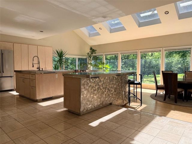 917 E 1264 Road, Lawrence, KS 66047