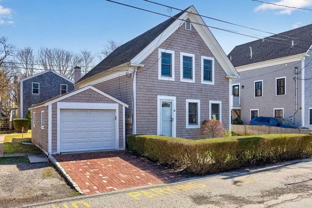 31 Conant Street, Provincetown, MA 02657