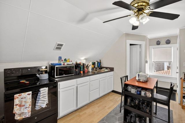 31 Conant Street, Provincetown, MA 02657