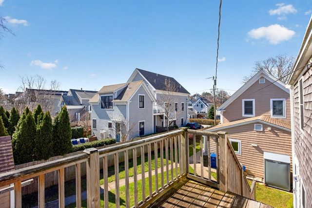 31 Conant Street, Provincetown, MA 02657