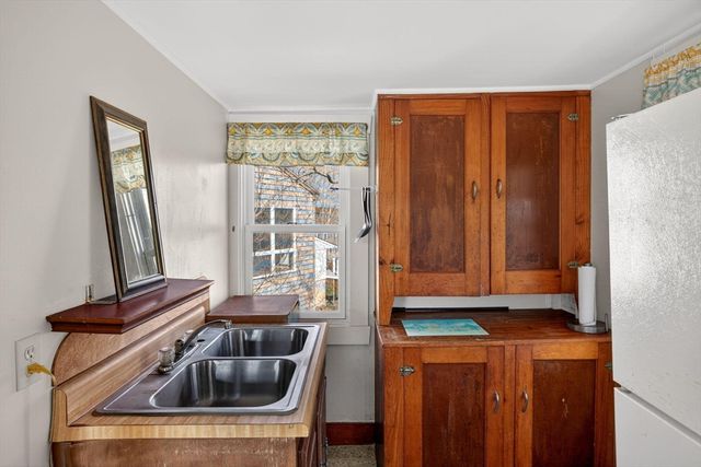 31 Conant Street, Provincetown, MA 02657