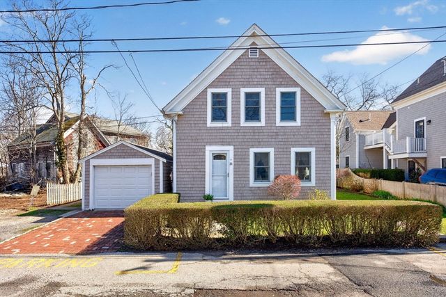 31 Conant Street, Provincetown, MA 02657