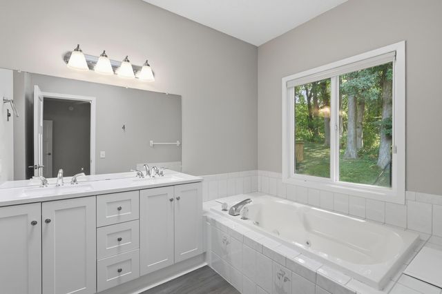 13150 Fordham Court, Apple Valley, MN 55124