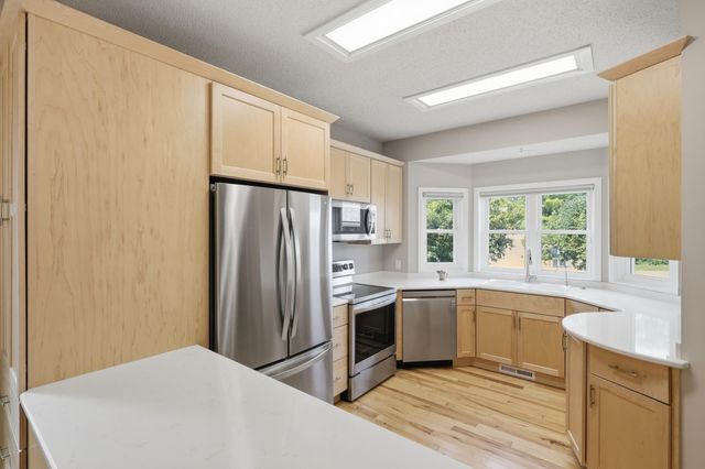 13150 Fordham Court, Apple Valley, MN 55124