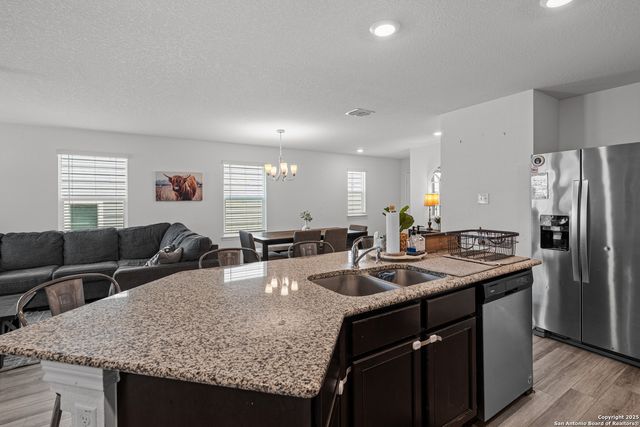 11221 Amberina, San Antonio, TX 78245