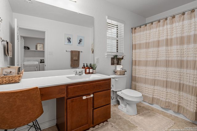 11221 Amberina, San Antonio, TX 78245