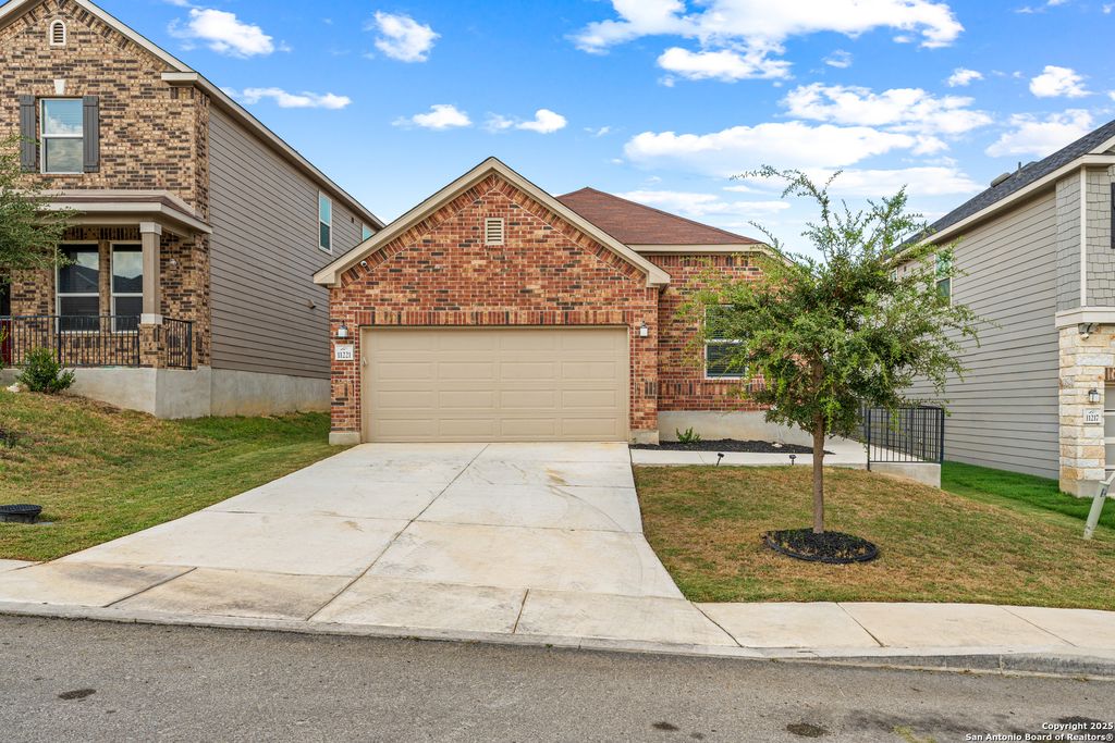 11221 Amberina, San Antonio, TX 78245