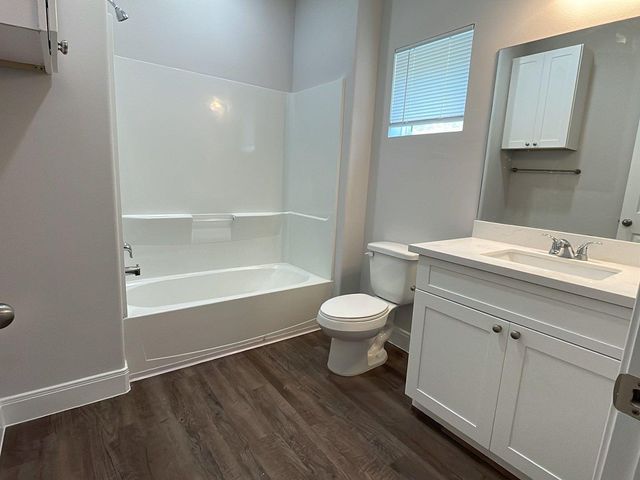 832 Elkhart Street C, Houston, TX 77091