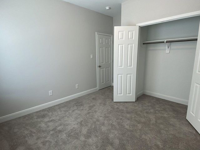 832 Elkhart Street C, Houston, TX 77091