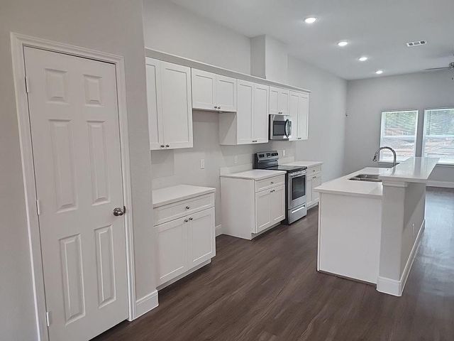 832 Elkhart Street C, Houston, TX 77091