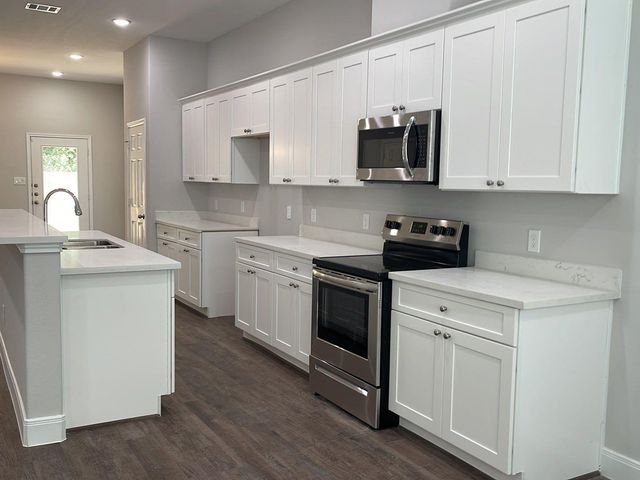 832 Elkhart Street C, Houston, TX 77091