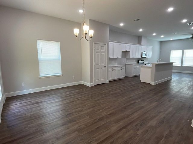 832 Elkhart Street C, Houston, TX 77091