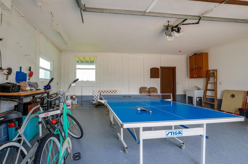 Image 26 of property listing at 1633 RIVERSIDE DRIVE, Daytona Beach, FL 32117