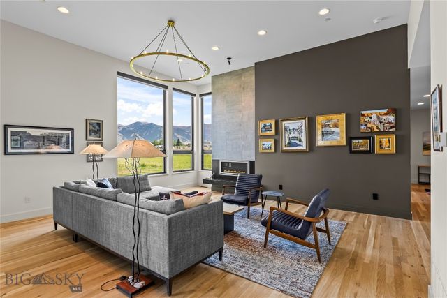 235 Spain Bridge Circle Drive, Belgrade, MT 59714