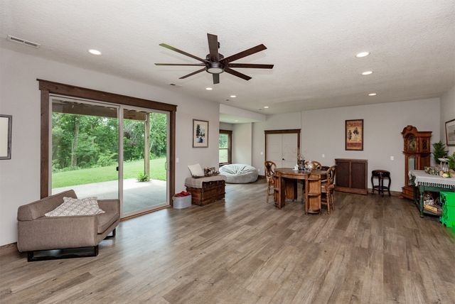 1012 Terrace Court, Van Meter, IA 50261