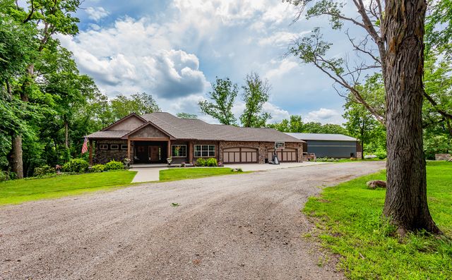 1012 Terrace Court, Van Meter, IA 50261