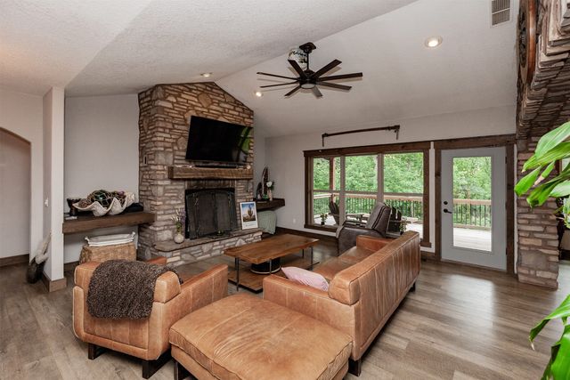 1012 Terrace Court, Van Meter, IA 50261