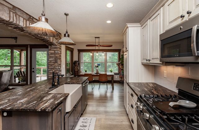 1012 Terrace Court, Van Meter, IA 50261