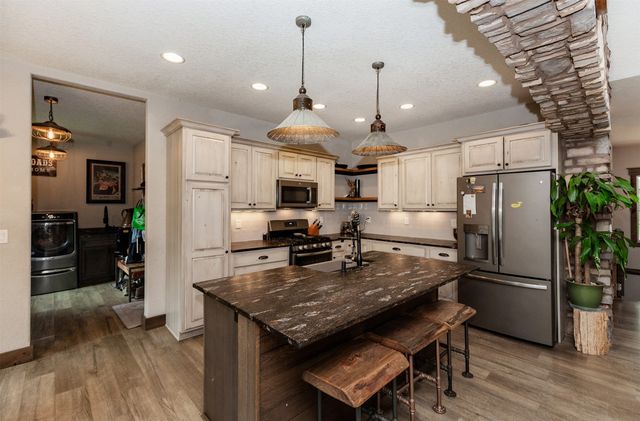 1012 Terrace Court, Van Meter, IA 50261