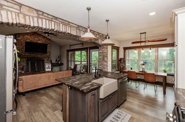 1012 Terrace Court, Van Meter, IA 50261