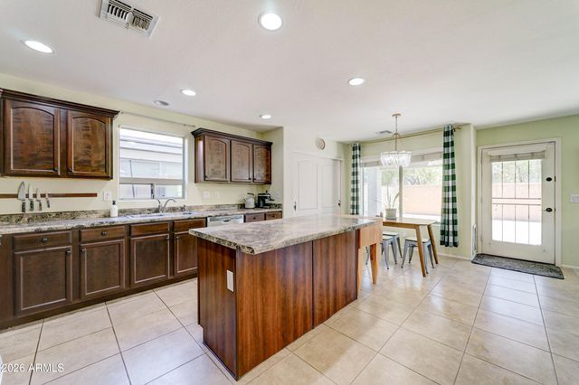 4192 E BONANZA Road, Gilbert, AZ 85297