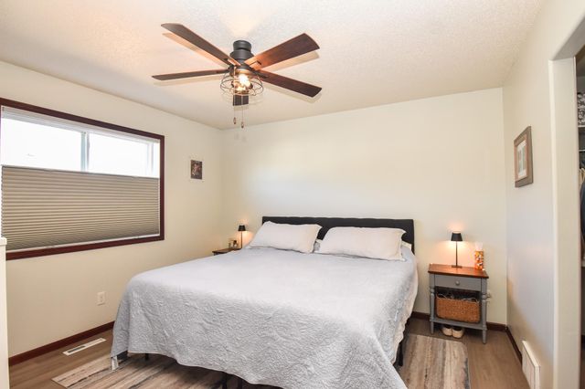 706 14TH Avenue E, West Fargo, ND 58078