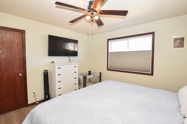 706 14TH Avenue E, West Fargo, ND 58078