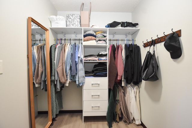 706 14TH Avenue E, West Fargo, ND 58078