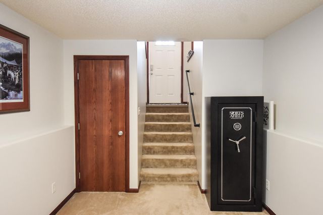 706 14TH Avenue E, West Fargo, ND 58078