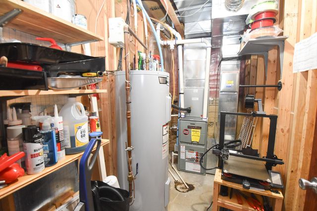 706 14TH Avenue E, West Fargo, ND 58078