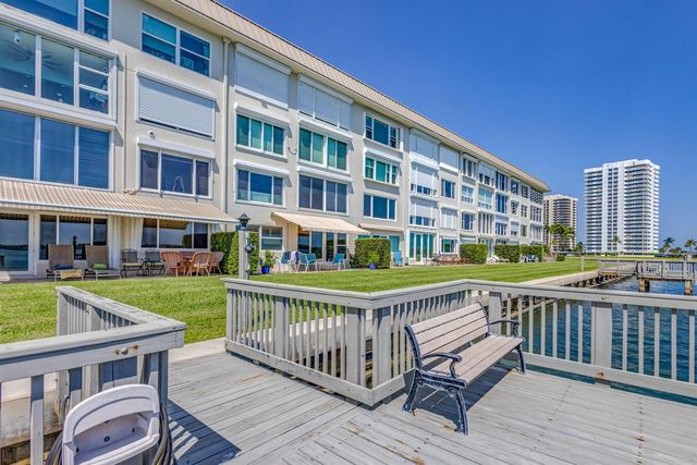 52 Yacht Club Drive 305, North Palm Beach, FL 33408