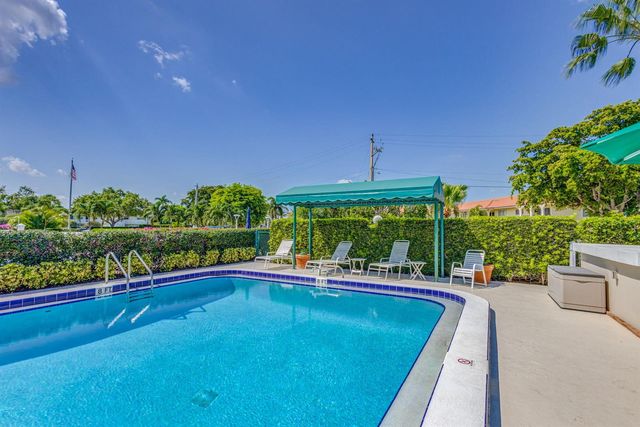 52 Yacht Club Drive 305, North Palm Beach, FL 33408