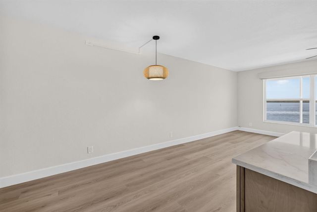 52 Yacht Club Drive 305, North Palm Beach, FL 33408